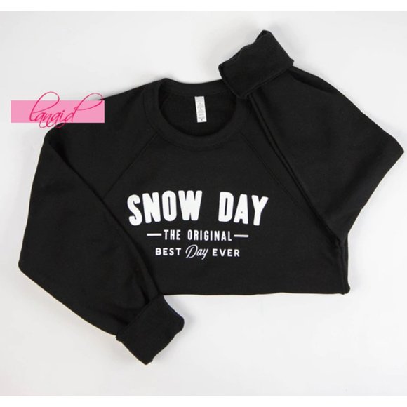 FR & Company Snow Day Sweatshirt Best Day Ever Fuzzy Lined Fleece Sweater Warm - Picture 5 of 7